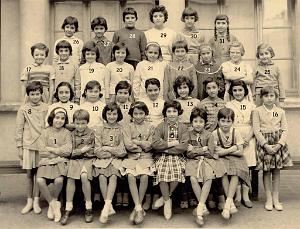 ECOLE JULES RENARD FILLES 1959 CM1 N01